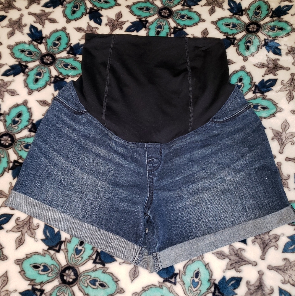 Nwot Isabel Maternity Midi Shorts Size 2